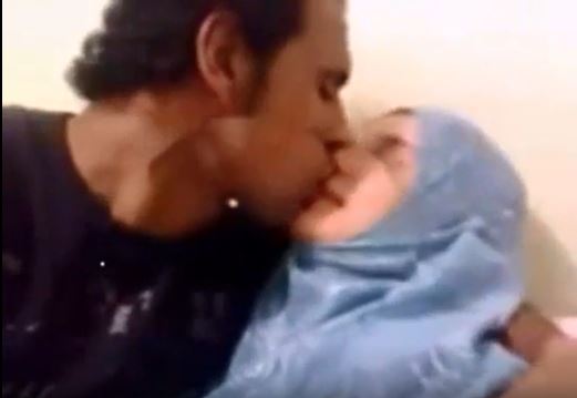 فيديو نيك مصرية بوس احضان تحسيس محجبة ممحونة