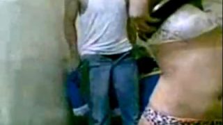 نيك مراهقة مصرية من عشيقها فيديو سكس مصري مسرب